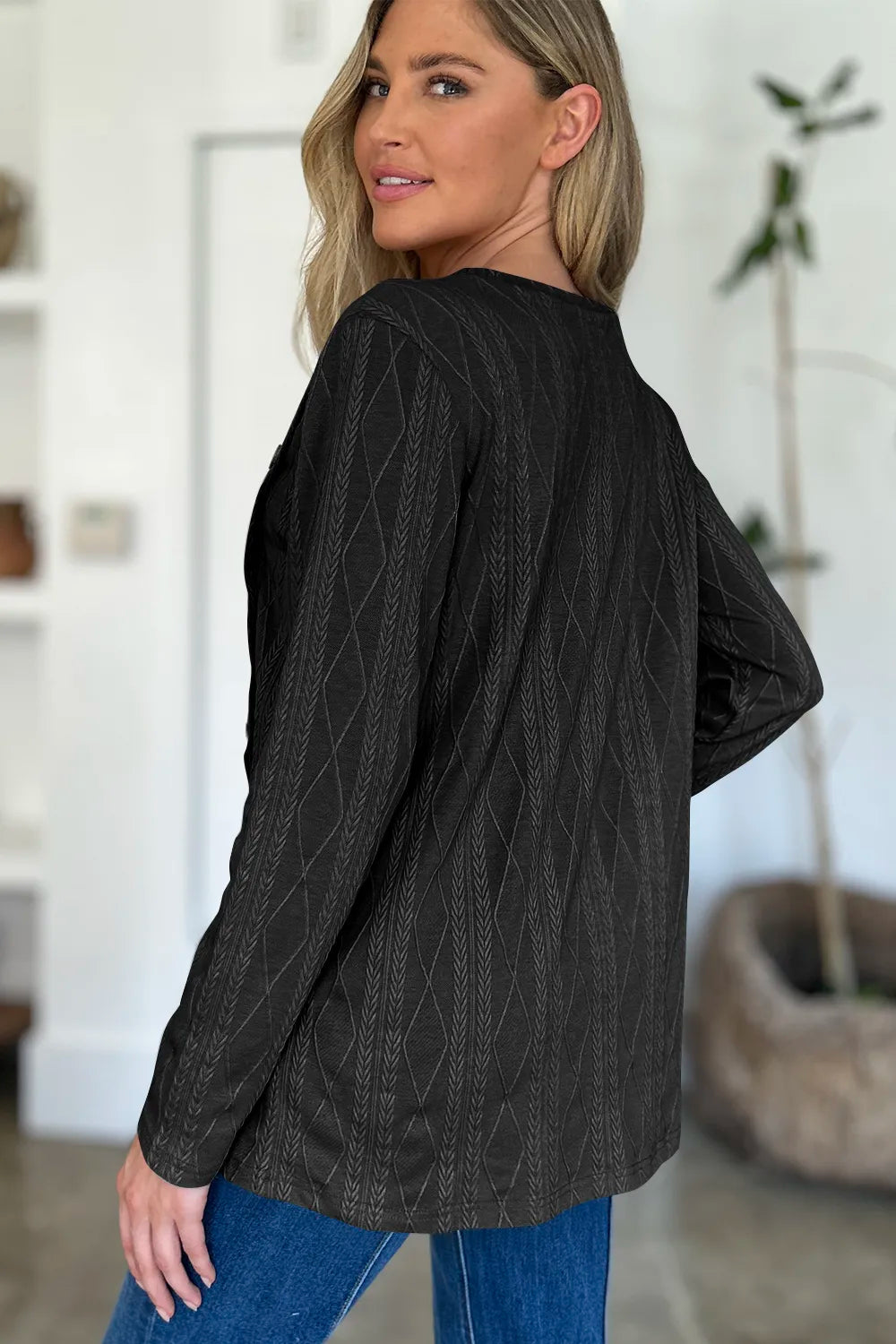 5ab8b07f-e901-40ff-98dd-e64d40c0c025-Max